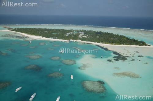 Meeru Island Resort 